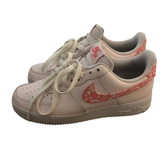 Nike Air Force 1 pink - Picture 1 of 8